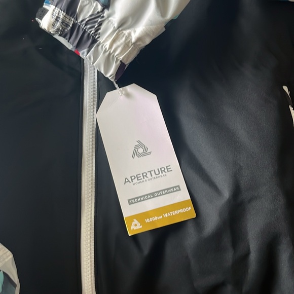 ski/snow board jacket NWT ladies size large - Picture 3 of 5